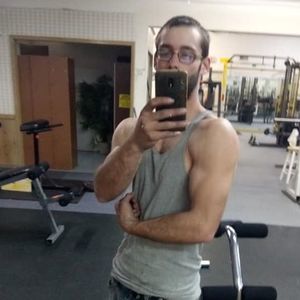 Meet your Posher, Adam